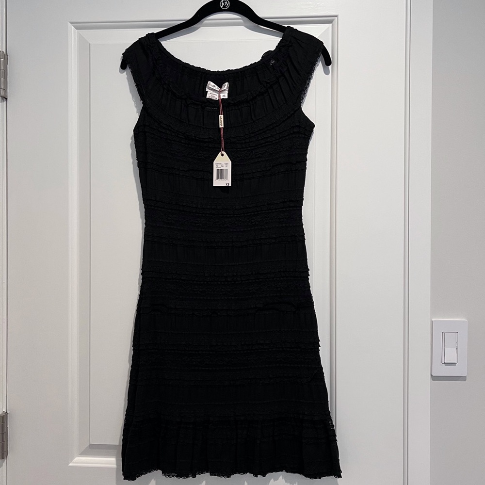 NWT Max Studio Lace dress Size XS Color Black